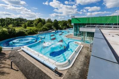 Außenbecken Jod-Sole-Therme